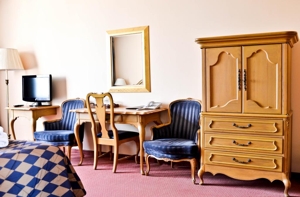 Hotel Sportwerk Tyniec Maly Habitación foto